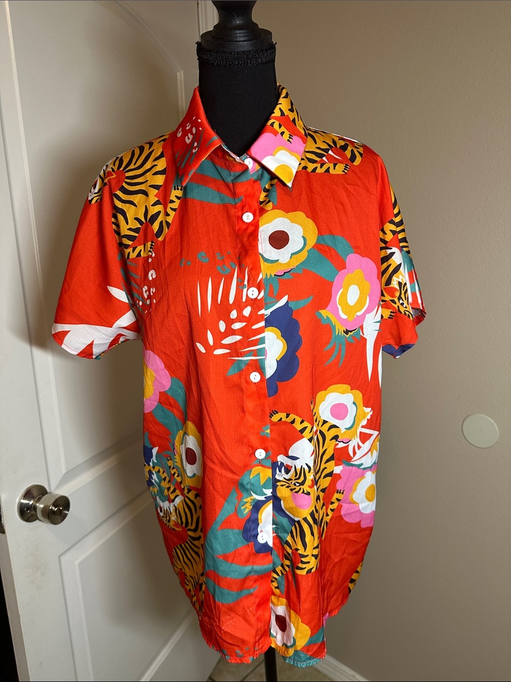 SHEIN Red Tropical Floral Button-Down Shirt